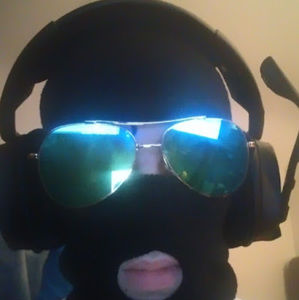 Meet your Posher, Urielda_king